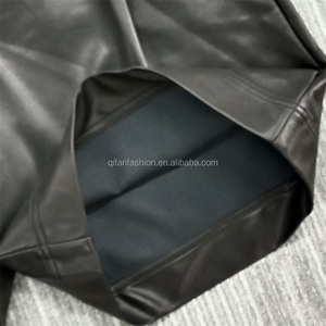 <span class=keywords><strong>Pantaloncini</strong></span> in Pelle Sintetica PU Personalizzati, <span class=keywords><strong>Neri</strong></span>, Larghi, Casual, Stile Chino per Uomo - Product Image 5