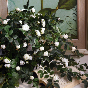 ดอกกุหลาบประดิษฐ์ยี่ห้อ Yihua รุ่น Floral Art Rosebud Vine สีชมพูและสีแดง สำหรับตกแต่งโรงแรมและใช้เป็นพร็อพถ่ายภาพ - Product Image 2