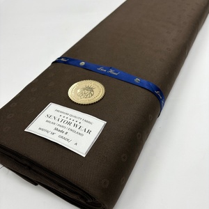 Tenue de sénateur africaine formelle pour hommes, meilleur prix, tissu de haute qualité pour hommes nigérians, pour les vêtements de fête de mariage - Product Image 5