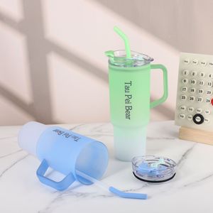 Vaso portátil de plástico degradado de viaje tripartito 3 en 1 para exteriores de 40oz con tapa de pajita con asa para beber directamente en el vaso - Product Image 3