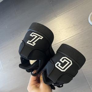 Chaussures décontractées polyvalentes et tendance, nouvelle collection 2026. Sneakers de style coréen identiques pour hommes et femmes. Chaussures de marche confortables pour tous - Product Image 3