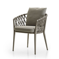 Ensemble table et chaises en rotin d'extérieur avec dossier confortable - Mobilier de jardin imperméable et résistant au soleil pour cour et balcon