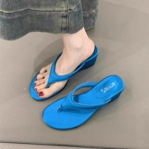 Sandales compensées élégantes pour femmes, parfaites pour l'été 2026, à porter avec des robes, sandales imprimées léopard, sandales à talons hauts - Product Image 2