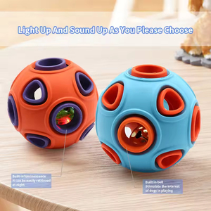 Jouet d'entraînement pour chien écologique en gros, jouet interactif en caoutchouc couineur pour animaux de compagnie, indestructible et résistant aux morsures - Product Image 3