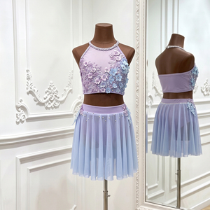 Costume de danse lyrique 2 pièces Ombre Lavande avec haut à licou orné de strass floraux et jupe en maille pour adultes – Tenue de performance et de compétition - Product Image 3