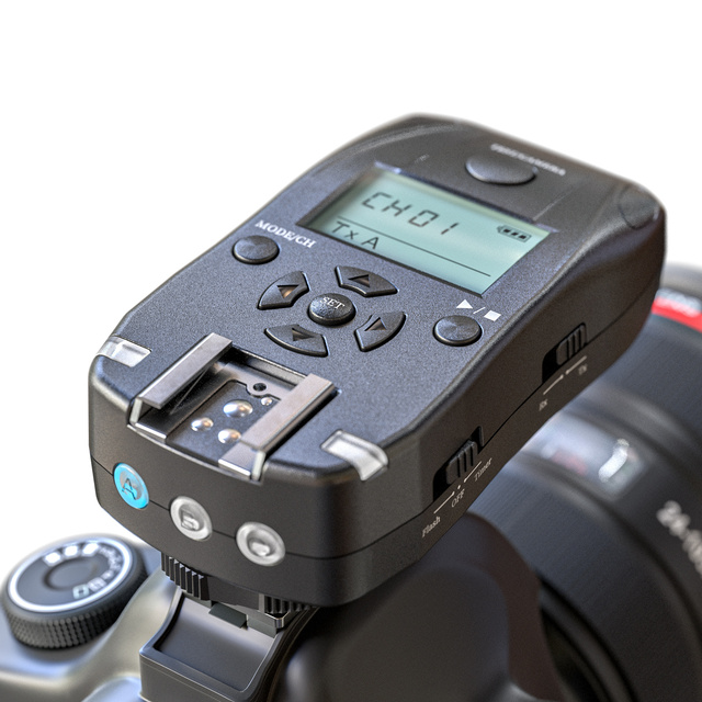 Starbea 2.4GHz On-Camera Flash Trigger Wireless Transmitter Speedlight for Nikon Digital SLR Cameras Camera Accessories