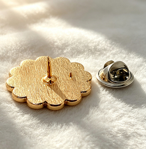 Colorful Flower Enamel Pin Badge Metal Circular Cute Fashion Safety Pin Nickel-Free Decorative Accessory - Product Image 5