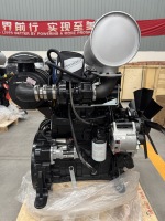 Moteur diesel d'origine Dongfeng Cumins 4BTA3.9-C130 4 cylindres 3,9 L refroidi par eau Euro 2 pour chargeuse sur pneus et grue