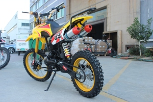 Moto tout-terrain à essence de 150 cm3, motocross avec démarrage manuel CDI, transmission par chaîne - Product Image 5