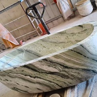 Baignoire autoportante élégante en marbre vert jade du Shangrila avec veines noires pour résidence privée, maison contemporaine