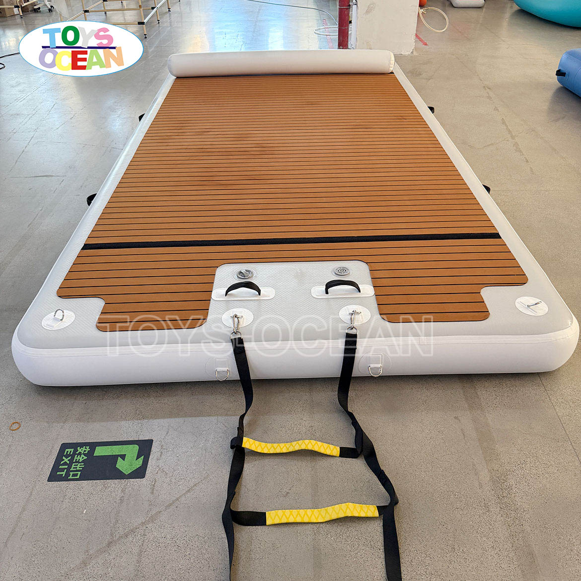 Inflatable water recreation platform