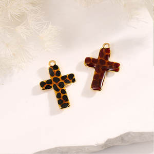 Pendentifs et breloques personnalisés en acier inoxydable 316L plaqué or 14K 18K PVD pour la création de bijoux - Product Image 3