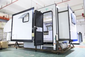 Luxe hors route camionnette camping-car toboggan dans camping-car avec salle de bain cuisine panneau solaire pour Camping en plein air voyage - Product Image 4