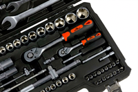 Kit d'outils et poignée à cliquet GTYPRO 82 pièces en stock