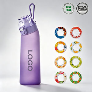 Botella de Agua Deportiva Tritan de 700 ml, Color Degradado, Portátil, con Tapa Abatible y Anillo Aromático - Product Image 6