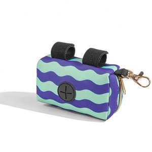 Dispensador de Bolsas para Excrementos de Mascotas Oxford Personalizado, Impermeable, Ligero, para Exteriores, Manos Libres, para Correa de Perro - Product Image 6