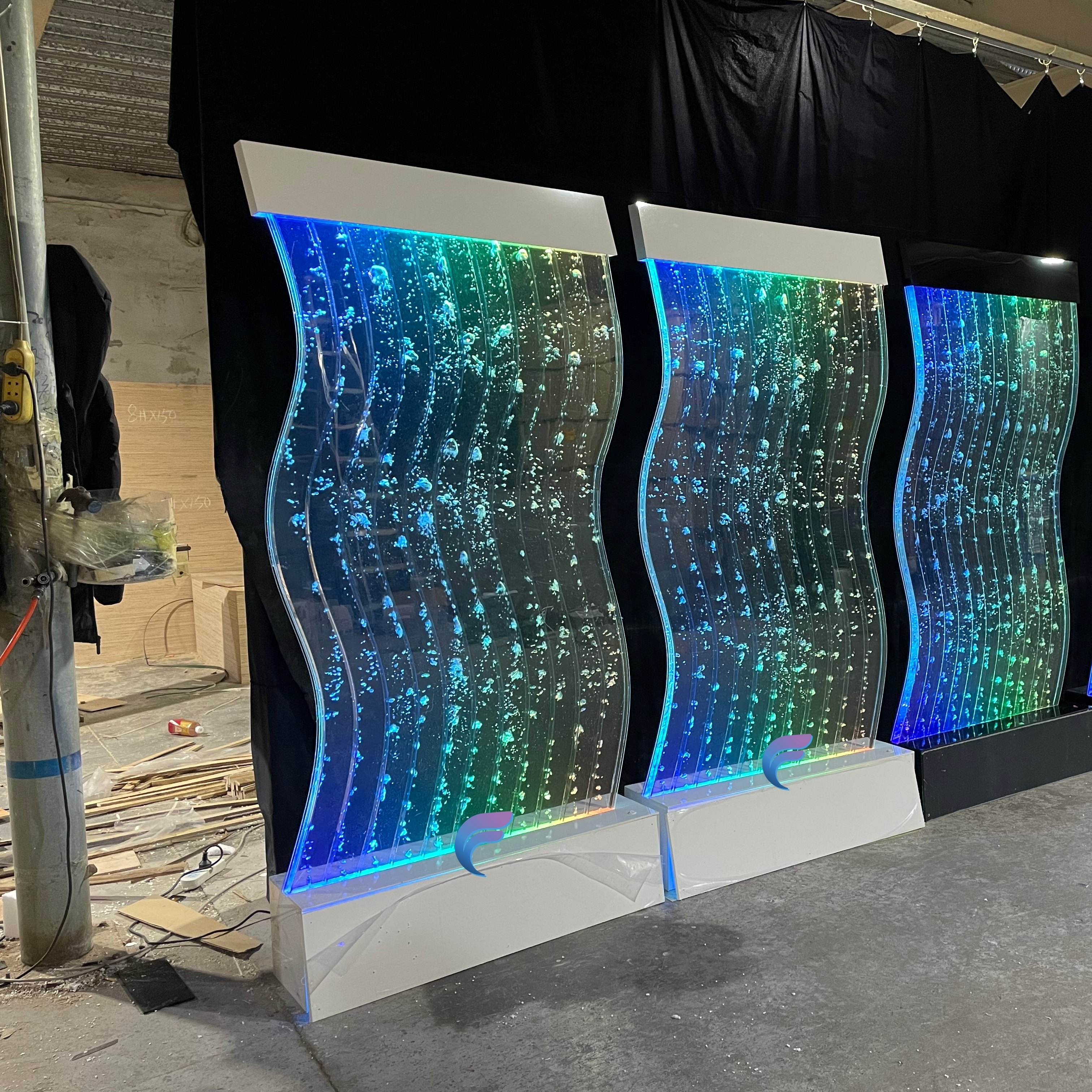 กรอบสีขาว