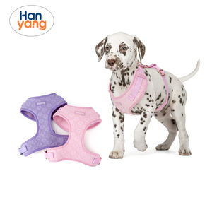 Arnés de perro bordado Jacquard personalizado HanYang, chaleco para perro con pajarita y soporte para bolsa de caca - Product Image 6