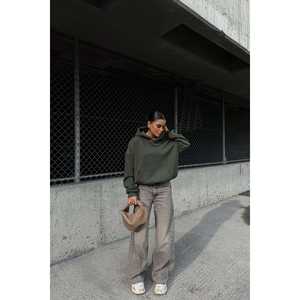 Sudadera con Capucha y Bolsillo Canguro Color Caqui de Alta Calidad para Mujer, Sudadera de Seda para Invierno con Cremallera y Patrón Personalizable - Product Image 2