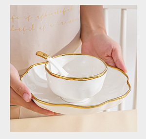Service de <span class=keywords><strong>vaisselle</strong></span> en porcelaine de style européen, luxe léger, nordique, motif incrusté d'or, écologique, personnalisable, <span class=keywords><strong>vaisselle</strong></span> de mariage/<span class=keywords><strong>anniversaire</strong></span> - Product Image 6