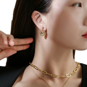 Wholesale Fashion Eco-friendly CopperGold Plated Layered <b>Necklace</b> Set <b>Delicate</b> Pendant Korean Jewelry Set for Women - Product Image 5