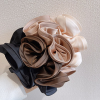 Bandes de cheveux élastiques à grandes fleurs élégantes pour femmes, chouchous de couleurs variées par Designer-Roller Beauty Personal Care Product