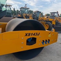 مدحلة طرق XCMG XS143J مستعملة بحالة ممتازة وأداء جيد، مدحلة اهتزازية أحادية الأسطوانة 14 طن لمشاريع الهندسة البلدية