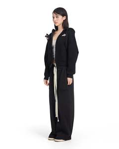 เสื้อฮู้ดดี้ HSG รุ่น Rabbit ทรงบ็อกซี่ ผ้าฟลีซ 380gsm แบบยูนิเซ็กซ์ พร้อมฮู้ดหูกระต่าย เชือกผูกที่แขนเสื้อ ริบบิ้น และเข็มกลัดถอดได้ - Product Image 4
