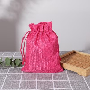 Petite pochette en lin écologique avec logo personnalisé imprimé, sacs cadeaux en jute avec cordon de serrage - Product Image 4