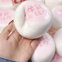Jouet Squishy Hachimi Gâteau au Lait Rose Moelleux, Simulation Réaliste de Pain Alimentaire Crémeux, Jouet Anti-Stress à Rebond Lent à Presser