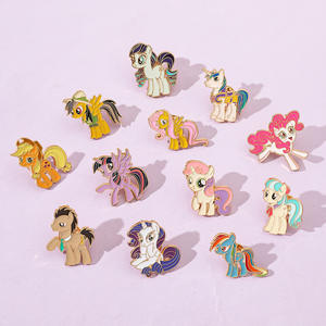 12 стилей: значки-броши из цинкового сплава с гальваническим покрытием, с эмалью, в виде милых животных из мультфильма «Маленькие пони», оптом для одежды - Product Image 1