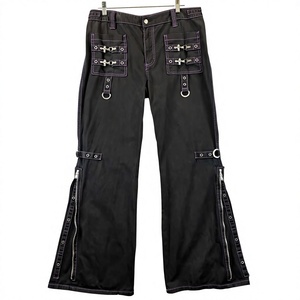 Pantalones Góticos Negros Acampanados para Hombre, de Cintura Media, Estilo Punk Emo, de Pierna Ancha con Cremallera, Tachuelas y Remaches - Product Image 1