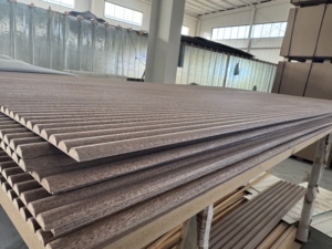 Pannello Murale in Impiallacciatura di Rovere Bianco Personalizzato, <span class=keywords><strong>Spessore</strong></span> 9mm, Design 3D Convesso e Concavo in MDF per Decorazione d'Interni - Product Image 6