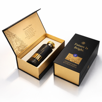 Boîte à liqueur personnalisée en forme de livre, à rabat magnétique, en papier spécial, avec estampage à chaud doré, plateau intérieur floqué, pour une seule bouteille, blanche