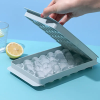 Bac à glaçons rond en plastique 33 grilles de qualité alimentaire pour congélateur, machine à glaçons réutilisable pour la maison, le bar et les boissons.