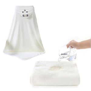Serviette de bain pour enfants hautement absorbante avec motif animal, en tissu polaire corail, en vente - Product Image 1