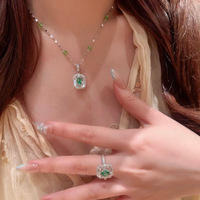 Ensemble collier, bracelet et bague en argent sterling 925 plaqué or, avec rubis rouge sang de pigeon d'inspiration vintage et diamants, style princesse