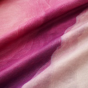 Grande Telo Mare in Microfibra Morbida Effetto Cotone Tie-Dye ad Asciugatura Rapida, Anti-Sabbia, Oversize, per Viaggi, Spiaggia e Piscina - Product Image 4