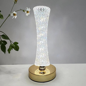 Cung cấp tại chỗ sang trọng vàng rèn sắt USB sạc theo dõi hình bảng đèn Led trong suốt bàn nhỏ Đèn - Product Image 4