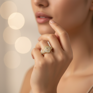 Bague FUAMAY élégante en cuivre et laiton plaqué or 18 carats/rhodium, bicolore, pavée de zirconiums cubiques, motif bouclier, centre marquise, bijoux fins pour femme - Product Image 2