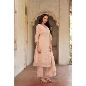 Oferta Especial: Conjunto Étnico de Kurta Anarkali con Cuello en V Bordado para Mujer, con Pantalones y Dupatta a Juego, Disponible a Buen Precio - Product Image 4