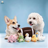 Fabricant de jouets en peluche personnalisés pour animaux de compagnie Chien en forme de football américain grinçant Jouets interactifs en peluche pour chien à mâcher et chiot Balle en peluche pour chien