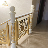 Rampe d'escalier intérieure en alliage d'aluminium pour villa de luxe personnalisée, design royal, balustrade réglable en hauteur, fixation au sol, moderne