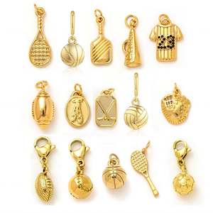 Talisman doré pour le sport |   Pendentif en acier inoxydable plaqué or 18 carats avec zircon, motif raquette de tennis/mégaphone/basketball - Product Image 2