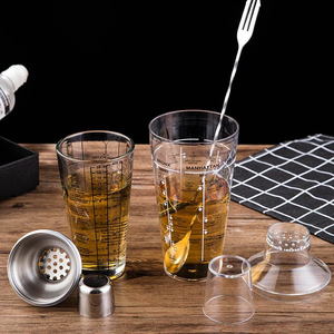 Venta al por mayor C439 Coctelera de vidrio graduada de 400ML para mezclar bebidas, botella de agua, herramienta de bar, vaso para frutas y granizados - Product Image 4