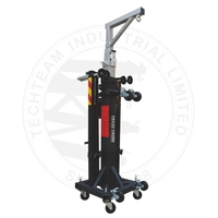 Torre de Elevación Manual TECHTEAM de 6.5m para Sistemas de Sonido en Conciertos al Aire Libre, Soportes de Truss y Pantallas, en Oferta