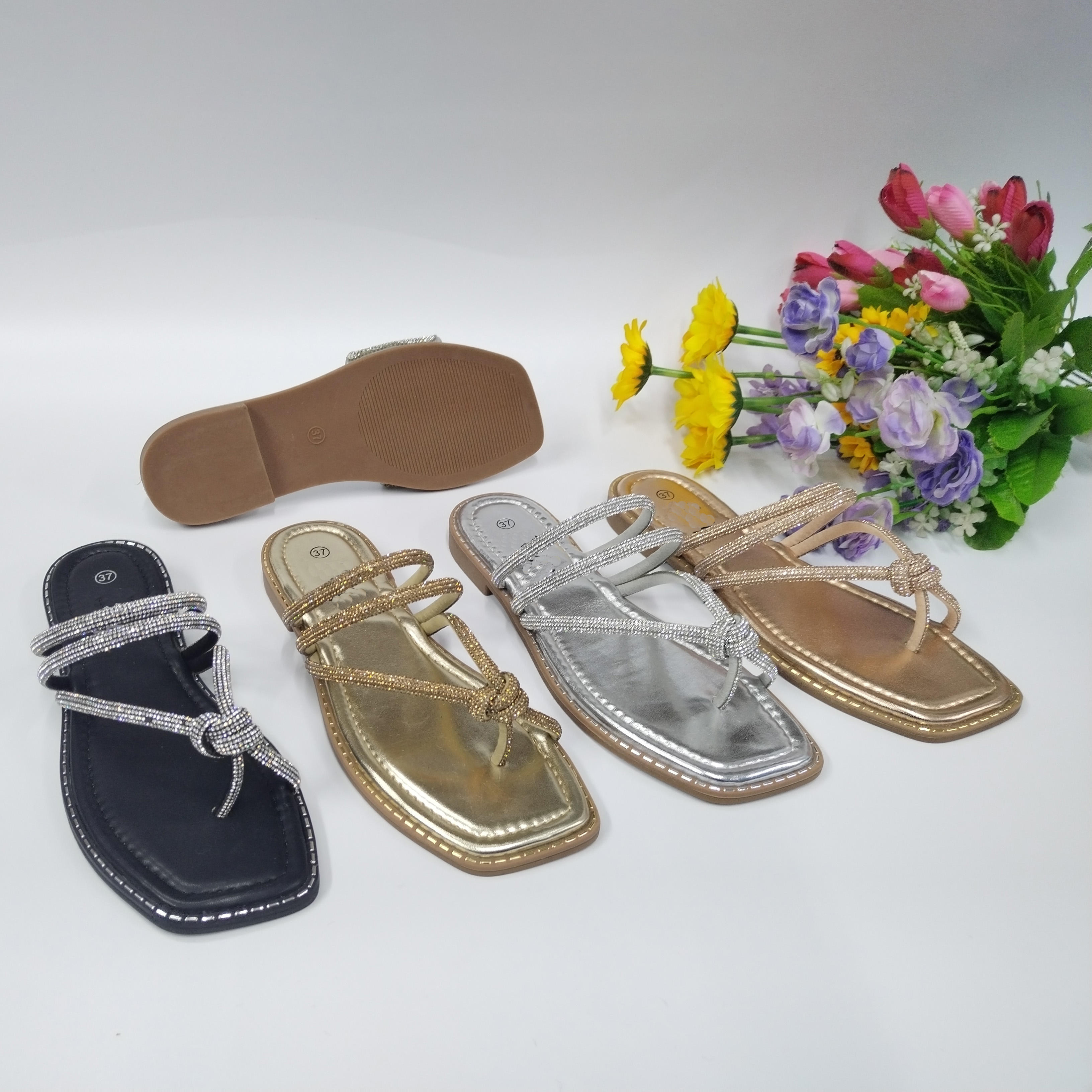 Ladies Fancy Flat Chappal Pearl Embellished Sandals