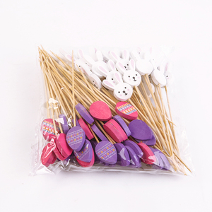 أعواد أسنان خشبية ملونة للزينة على شكل شخصيات كرتونية لعيد الميلاد، صديقة للبيئة وقابلة للتحلل من الشركة المصنعة - Product Image 5