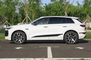 Venta de Auto: A/<span class=keywords><strong>U</strong></span>/<span class=keywords><strong>D</strong></span>/I Q6L E-tron 2026 Edición de Lanzamiento, Autonomía de 752 km, Batería de 107 kWh, Motor de 205 kW - Product Image 2
