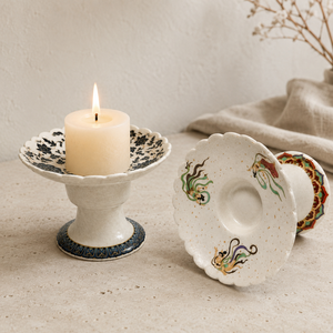 Candélabre en céramique et porcelaine, style nordique, plat à pied, bord festonné, motif floral bleu et blanc, décoration d'intérieur écologique, Hygge - Product Image 1